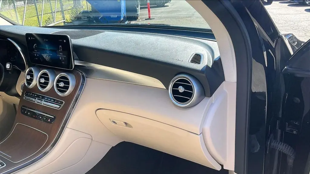 2022 Mercedes-Benz GLC GLC 300 4MATIC