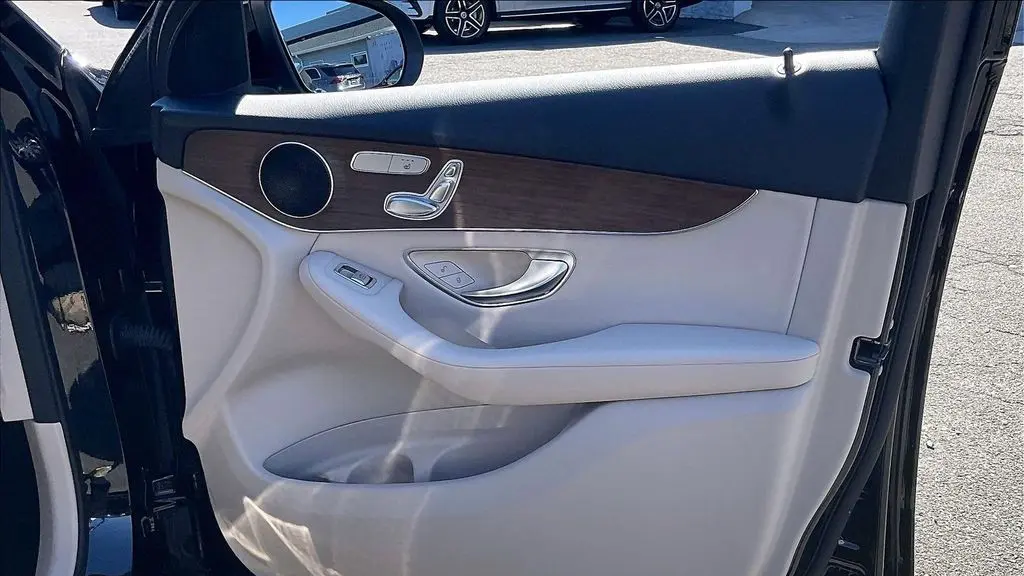 2022 Mercedes-Benz GLC GLC 300 4MATIC
