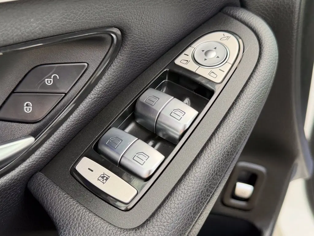 2021 Mercedes-Benz C-Class - $24,492