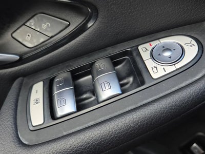 2022 Mercedes-Benz GLC AWD GLC 300 4MATIC 4DR SUV