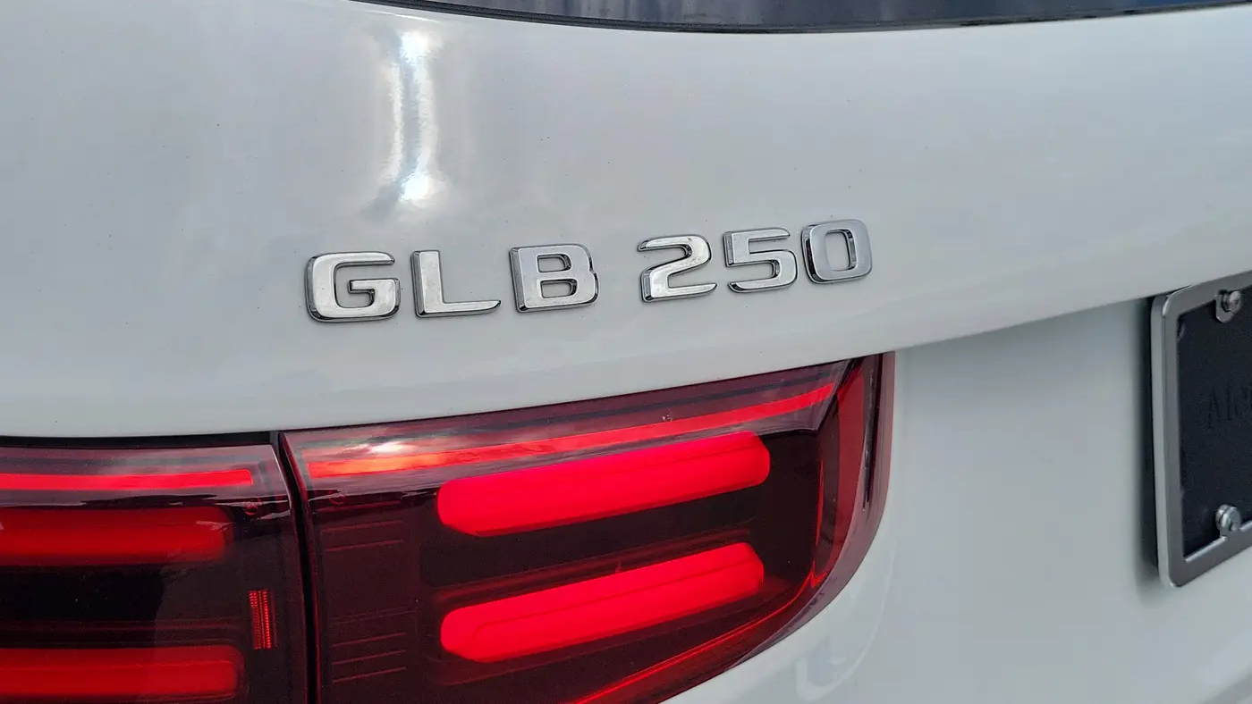 2025 Mercedes-Benz GLB GLB 250
