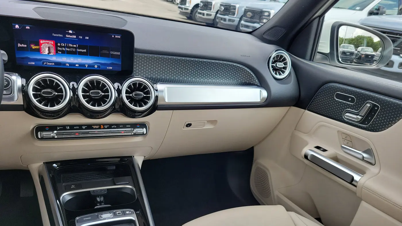 2025 Mercedes-Benz GLB GLB 250