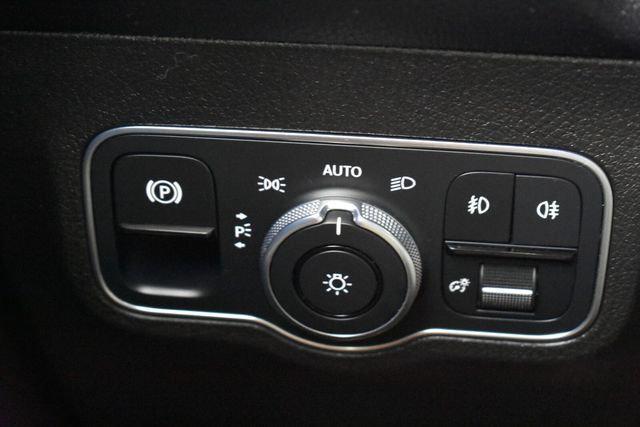 2020 Mercedes-Benz B-Class - $23,877
