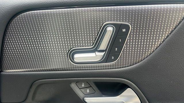 2023 Mercedes-Benz GLB GLB 250 4MATIC