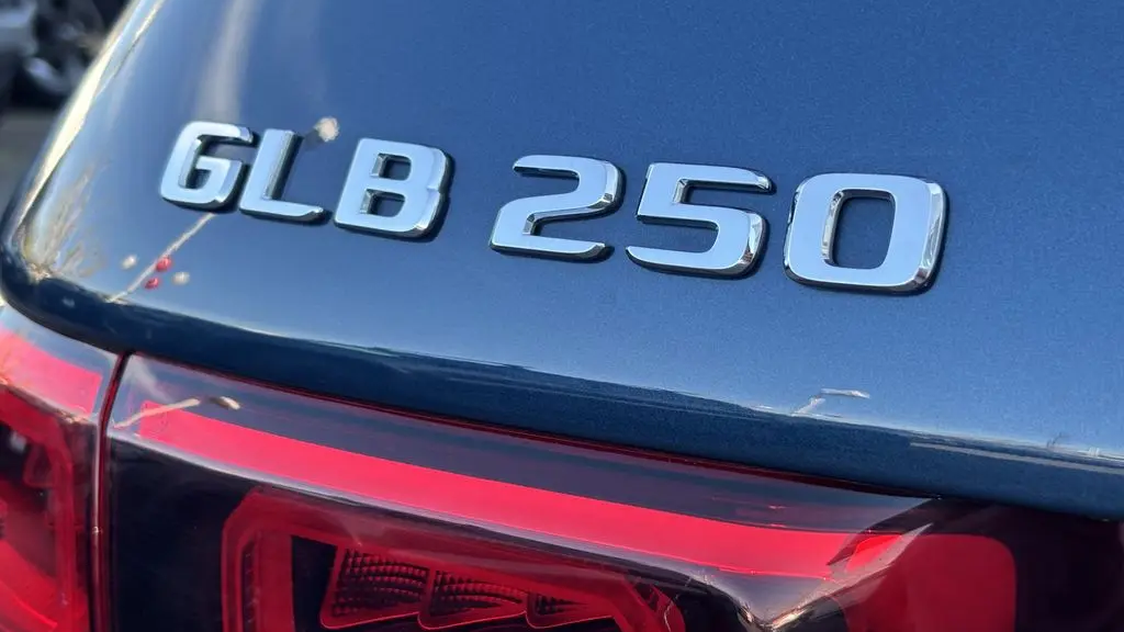 2023 Mercedes-Benz GLB GLB 250 4MATIC