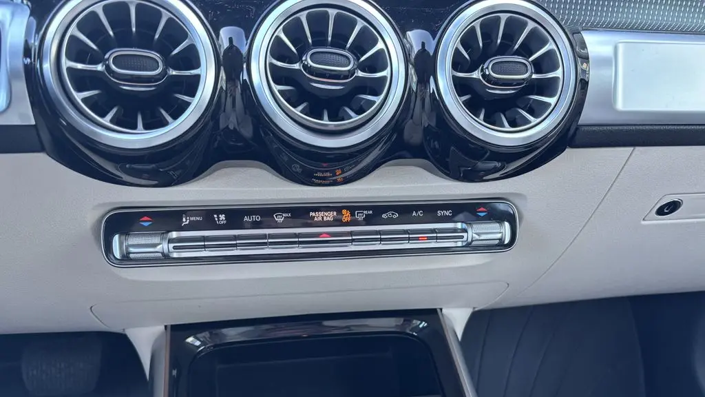 2023 Mercedes-Benz GLB GLB 250 4MATIC