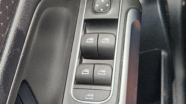 2025 Mercedes-Benz GLB GLB 250 4MATIC