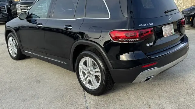 2023 Mercedes-Benz GLB GLB 250 4MATIC