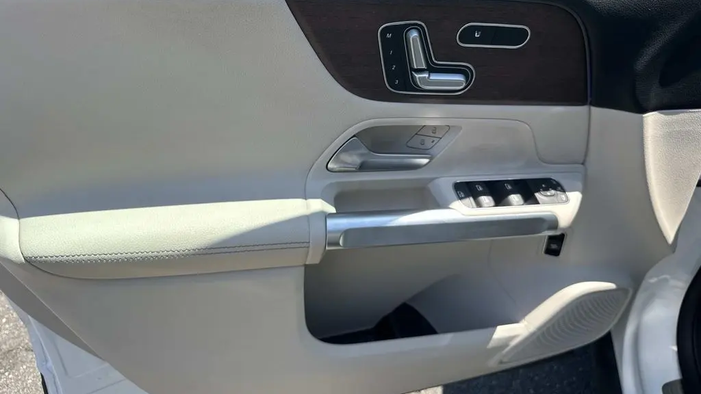 2023 Mercedes-Benz GLB GLB 250 4MATIC