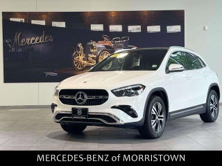 2025 Mercedes-Benz GLA with Polar White Exterior