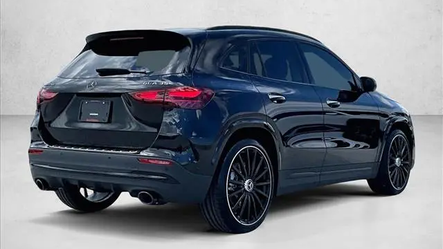 2026 Mercedes-Benz GLA AMG GLA 35