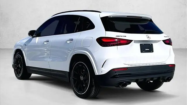 2026 Mercedes-Benz GLA AMG GLA 35