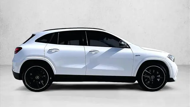 2026 Mercedes-Benz GLA AMG GLA 35