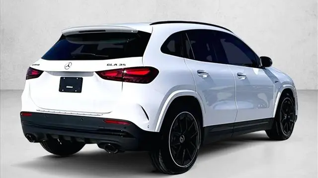 2026 Mercedes-Benz GLA AMG GLA 35