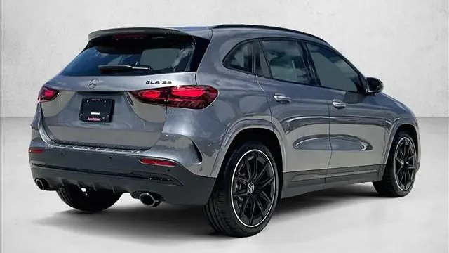 2026 Mercedes-Benz GLA AMG GLA 35