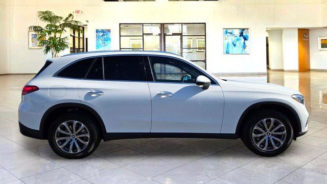 2024 Mercedes-Benz GLC GLC 300