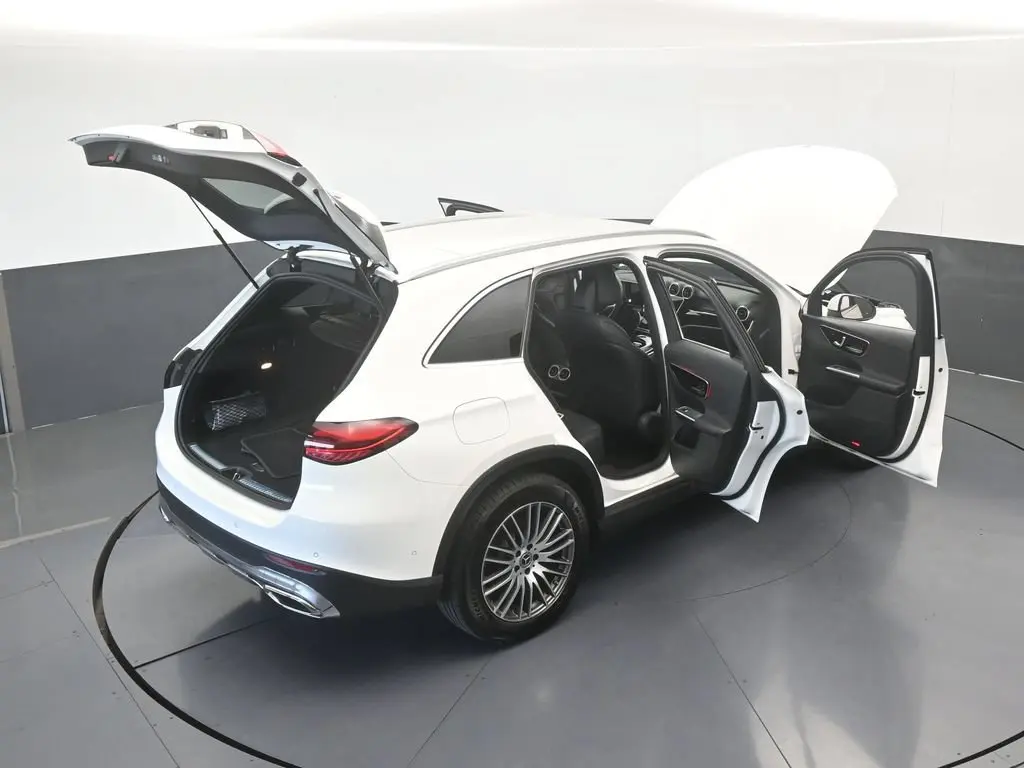 2026 Mercedes-Benz C-Class - $42,990