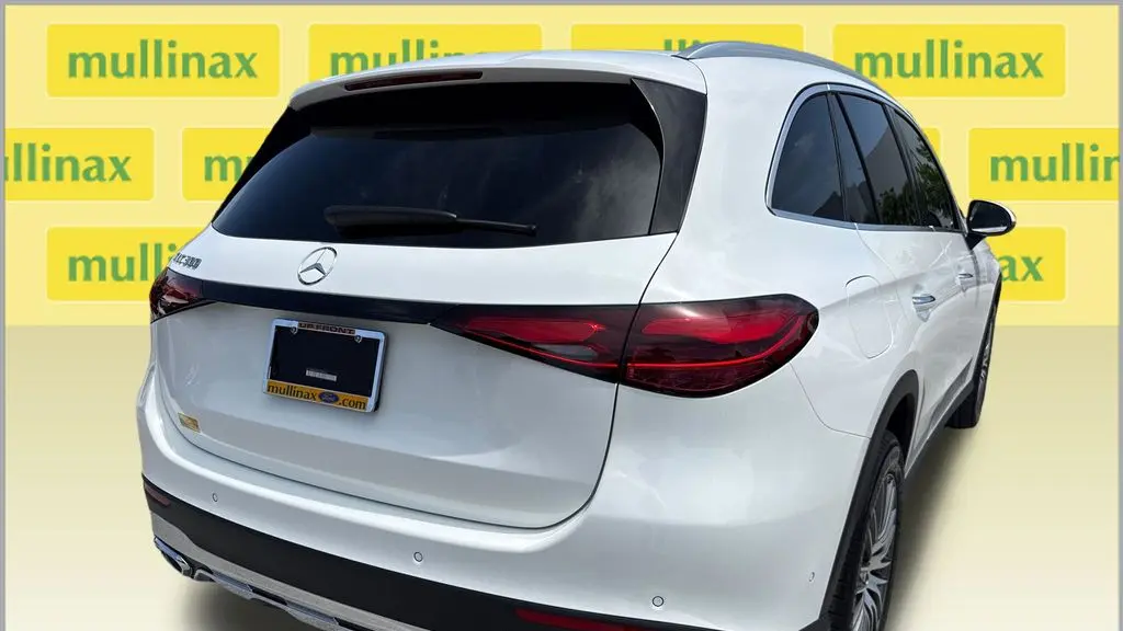 2025 Mercedes-Benz GLC GLC 300