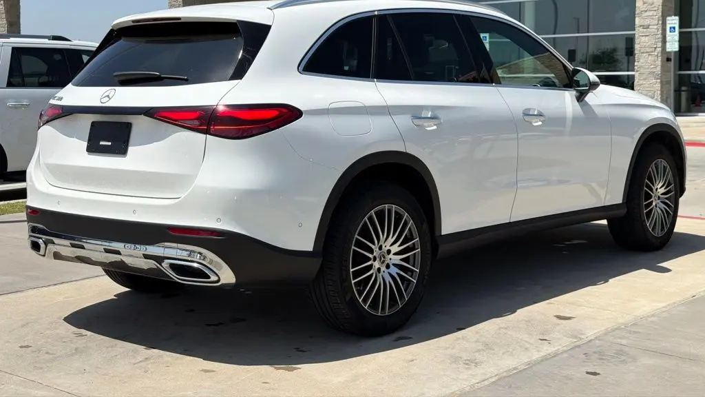 2025 Mercedes-Benz GLC GLC 300