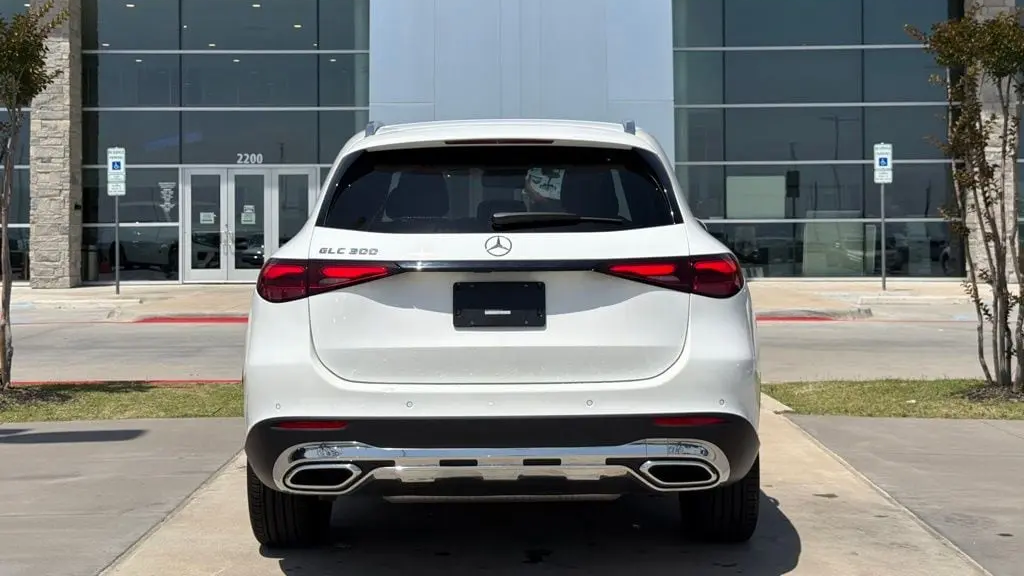 2025 Mercedes-Benz GLC GLC 300