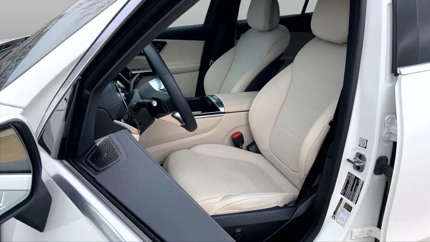 2025 Mercedes-Benz GLC GLC 300 4MATIC