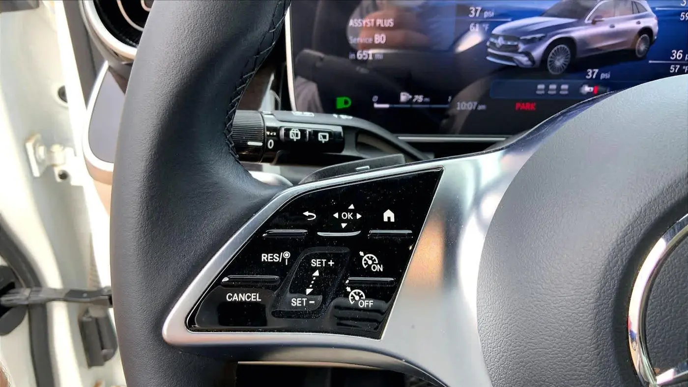 2025 Mercedes-Benz GLC GLC 300 4MATIC