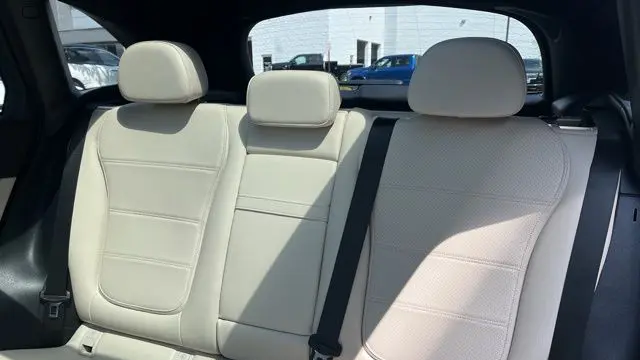 2025 Mercedes-Benz GLC GLC 300 4MATIC
