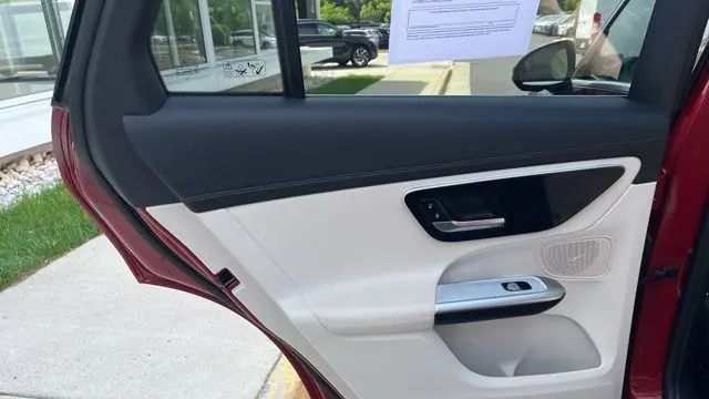 2025 Mercedes-Benz GLC GLC 300 4MATIC
