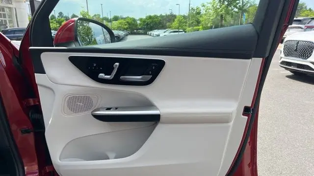 2025 Mercedes-Benz GLC GLC 300 4MATIC