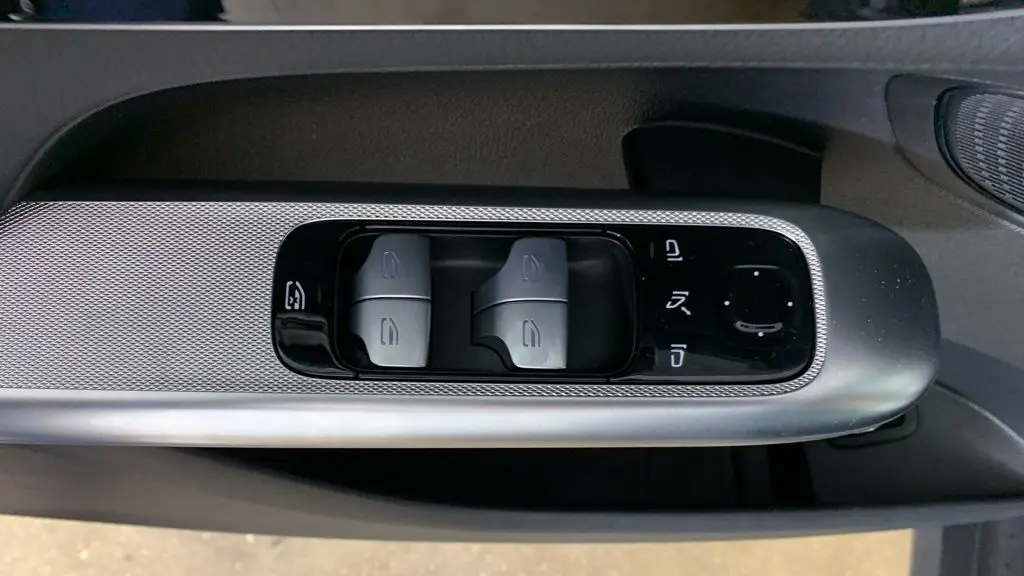 2025 Mercedes-Benz GLC GLC 300 4MATIC