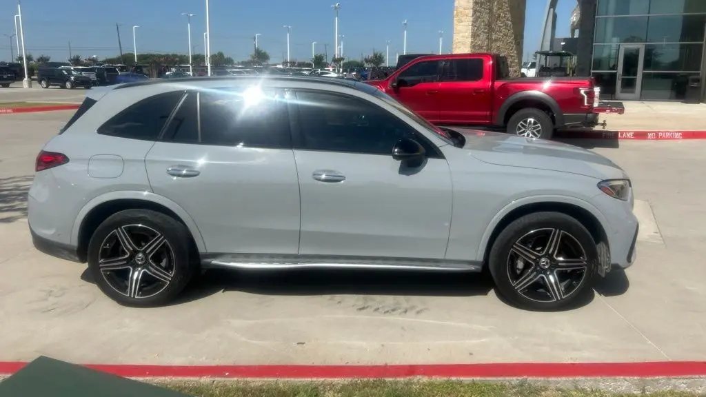 2025 Mercedes-Benz GLC GLC 300 4MATIC