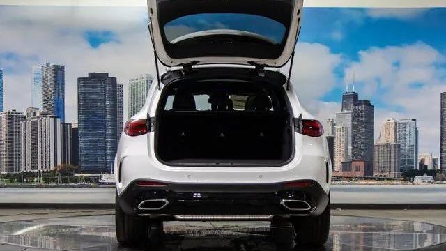 2026 Mercedes-Benz GLC GLC 300 4MATIC