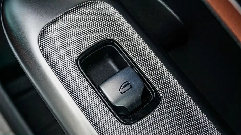 2025 Mercedes-Benz GLC GLC 350e 4MATIC