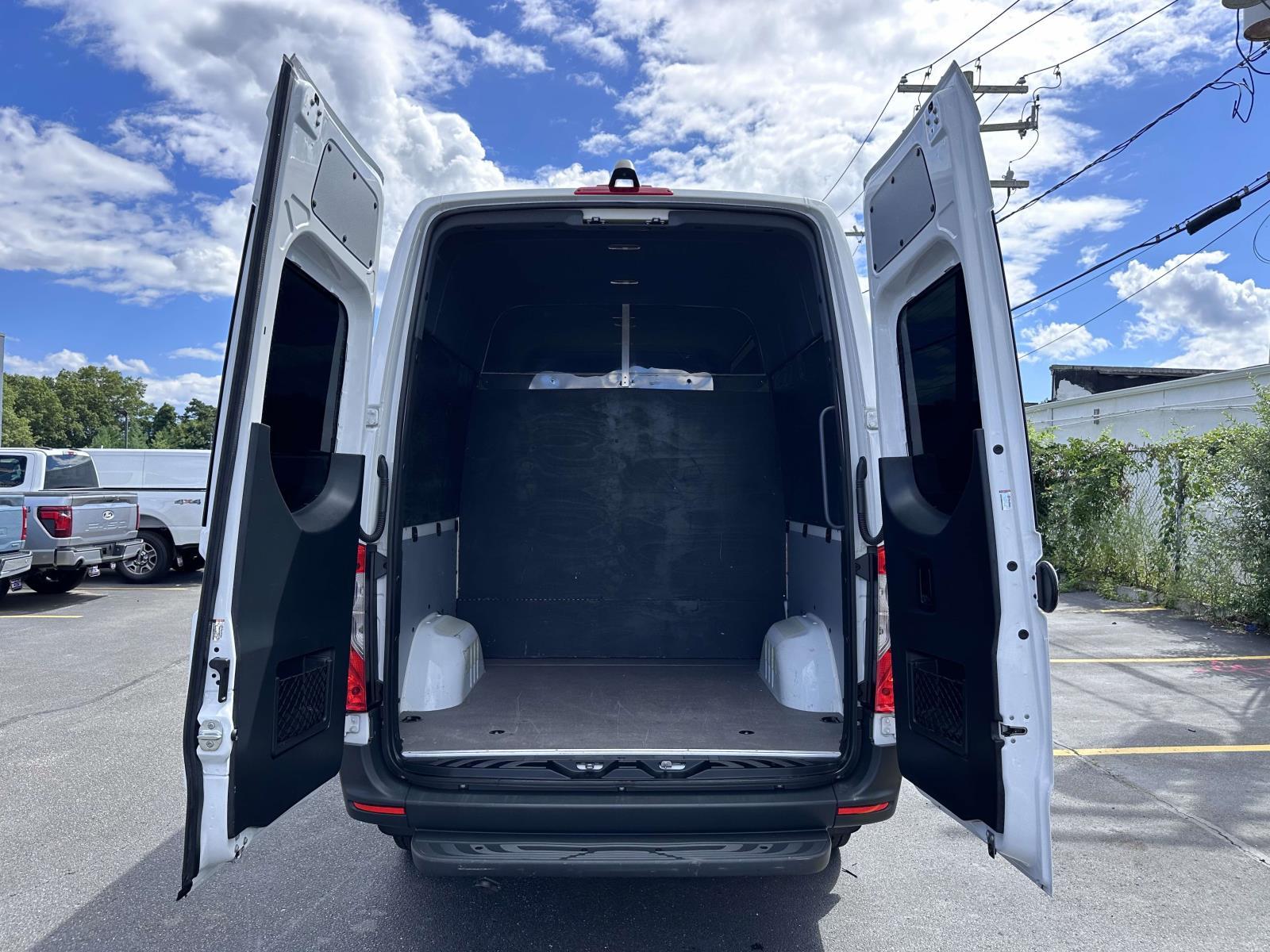 2025 Mercedes-Benz Sprinter - $49,989