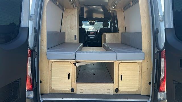 2024 Mercedes-Benz Sprinter 2500
