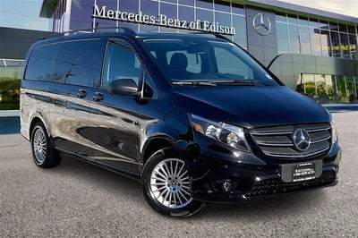 Photo of a 2023 Mercedes-Benz Metris Passenger 4DR Mini-Van for sale