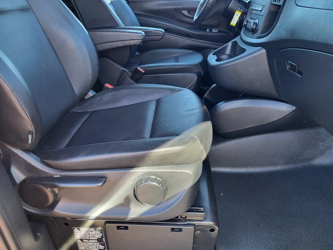 2023 Mercedes-Benz Metris - $36,995