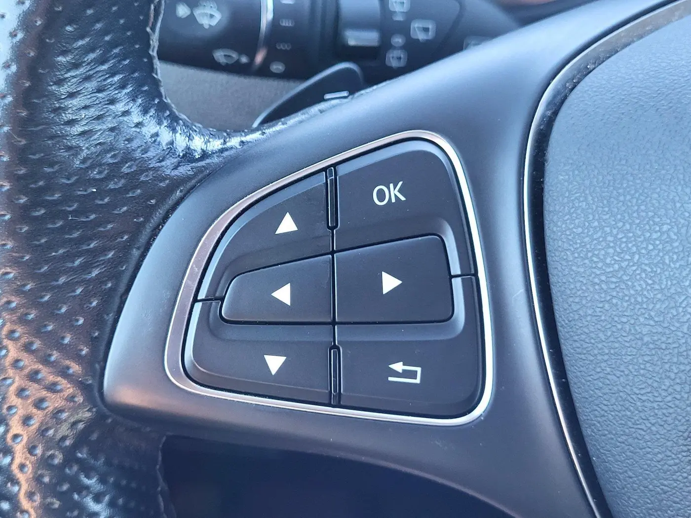 2023 Mercedes-Benz Metris - $36,995