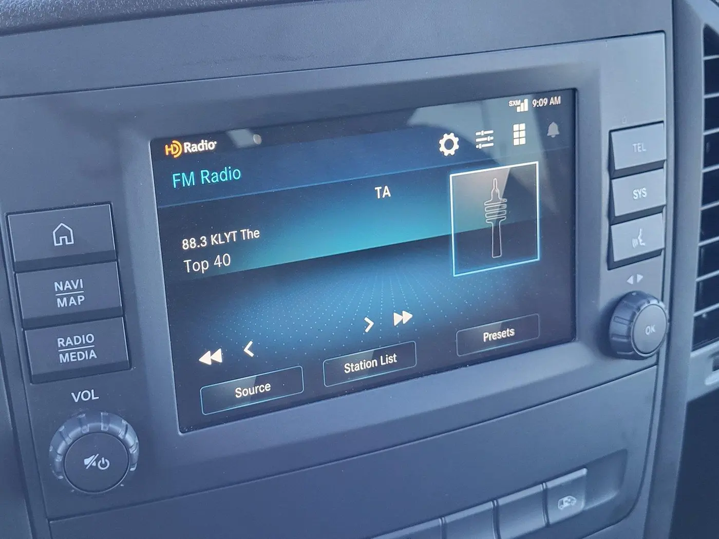 2023 Mercedes-Benz Metris - $36,995