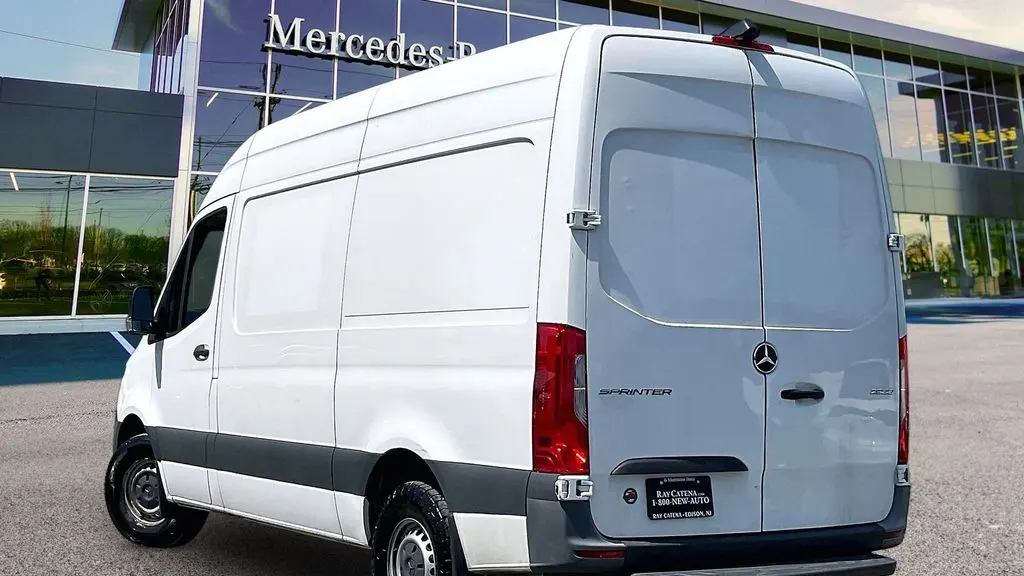 2023 Mercedes-Benz Sprinter 2500