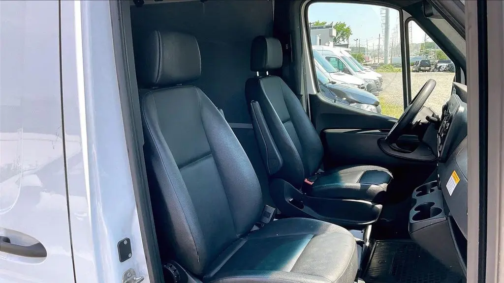 2023 Mercedes-Benz Sprinter 2500