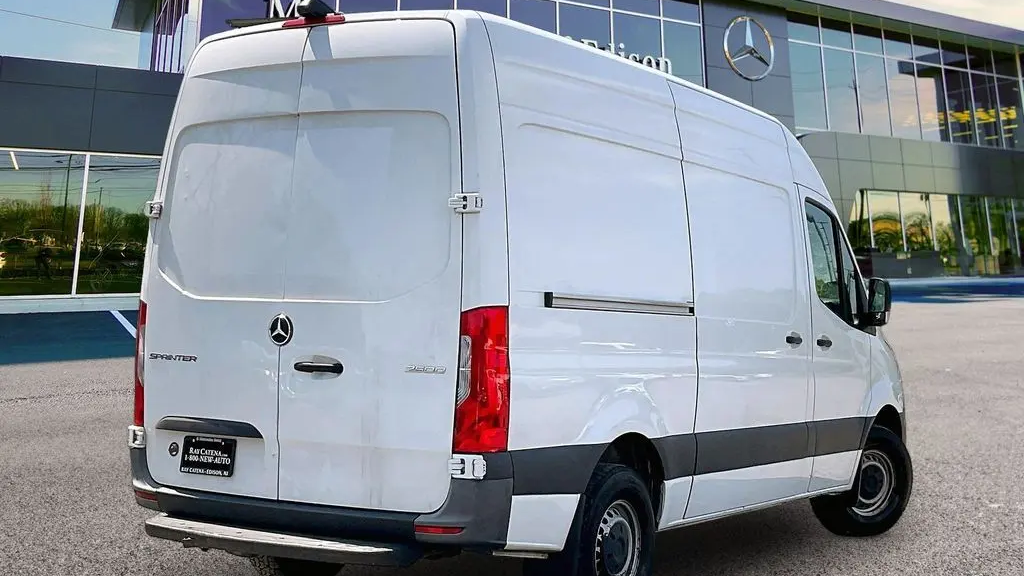 2023 Mercedes-Benz Sprinter 2500
