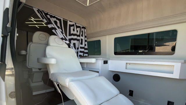 2023 Mercedes-Benz Sprinter 2500