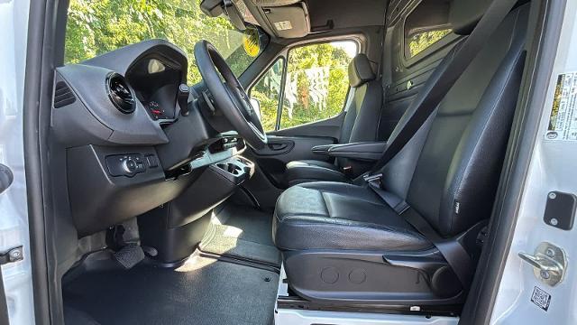 2022 Mercedes-Benz Sprinter - $46,500