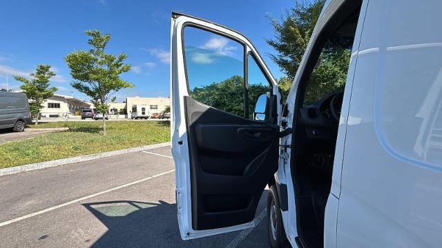 2022 Mercedes-Benz Sprinter - $46,500