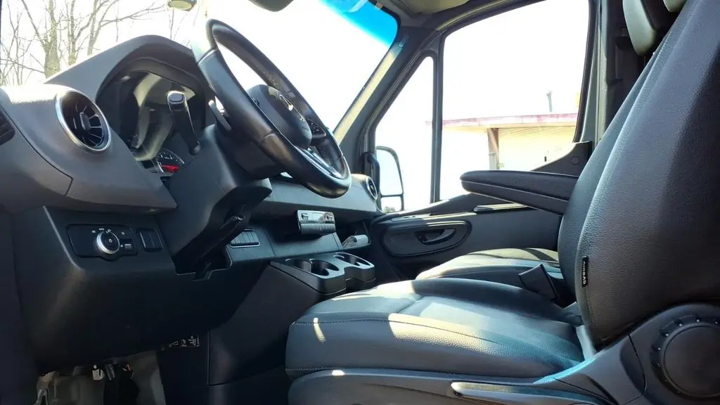 2022 Mercedes-Benz Sprinter 2500