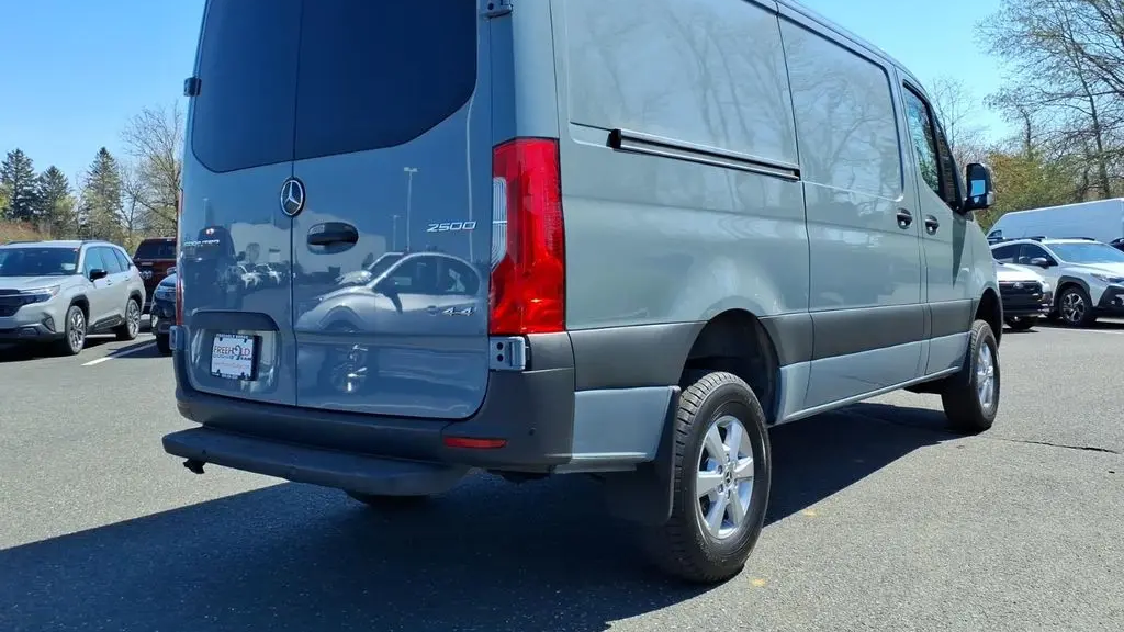 2022 Mercedes-Benz Sprinter 2500