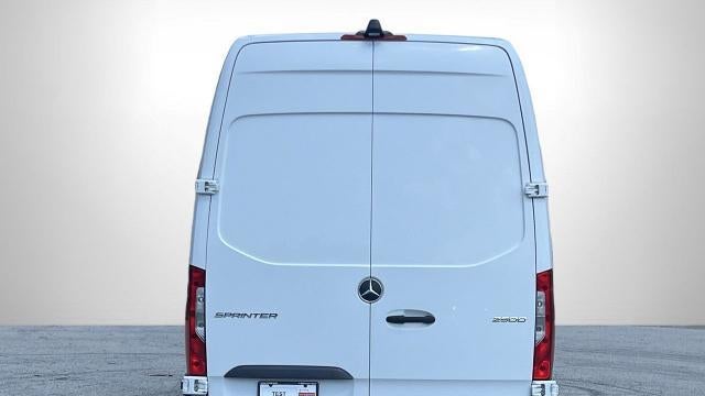 2022 Mercedes-Benz Sprinter 2500