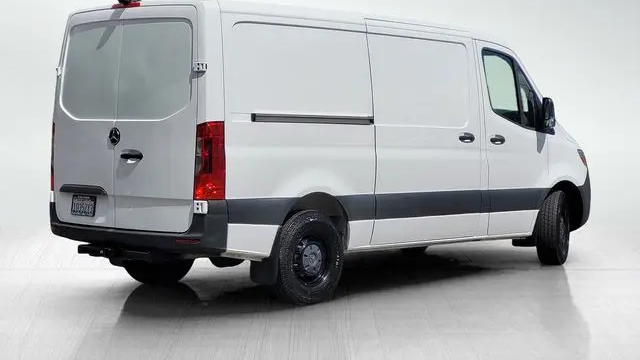 2024 Mercedes-Benz Sprinter 2500