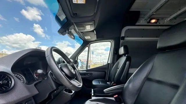 2025 Mercedes-Benz Sprinter 2500
